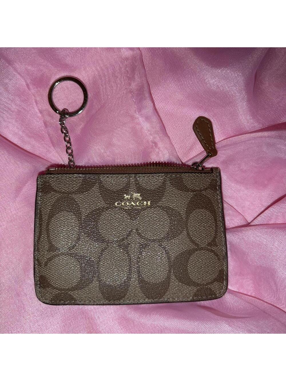 Coach Women's Brown Wallet-purs